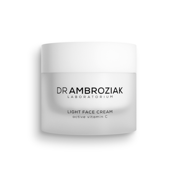 Light Face Cream – krem nawilżający z witaminą C i kwasem hialuronowym do skóry suchej