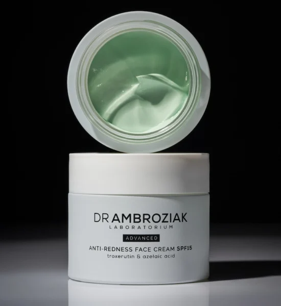 jak wygląda zielony Anti redness cream